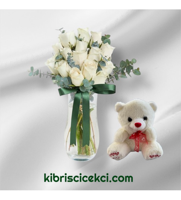 Vazoda 15 Beyaz Gül Ayıcık 